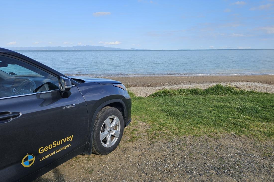 GeoSurvey vehicle on an Auckland coastal job